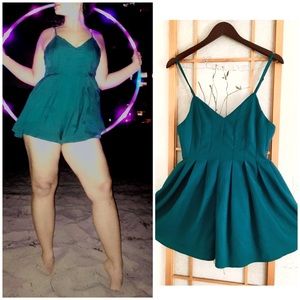 Lulus Green Festival Romper Sexy Plunging M / L